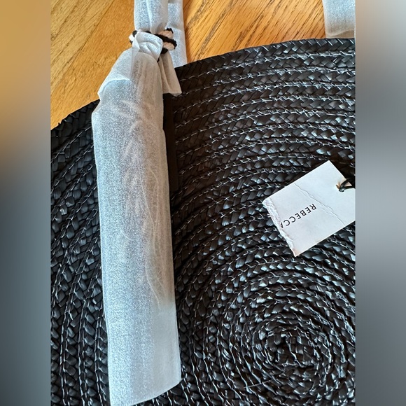 NWT Rebecca Minkoff Black Straw Circle Tote crossbody strap - Picture 5 of 10